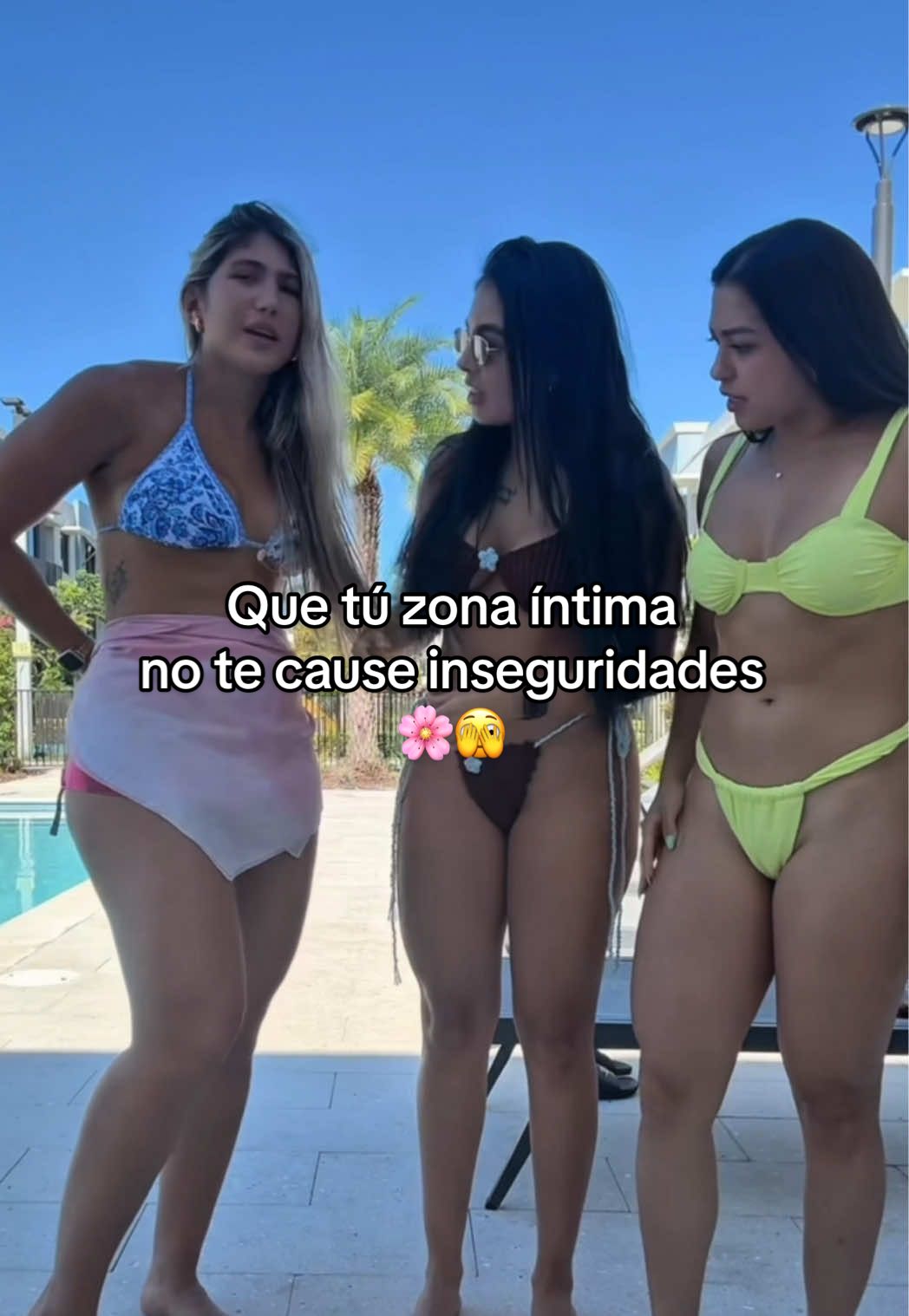 TikTok post by @hilss_fit for Truly Beauty. Caption reads: [...] inseguridades 🌸🫣 #truly #trulybeauty....