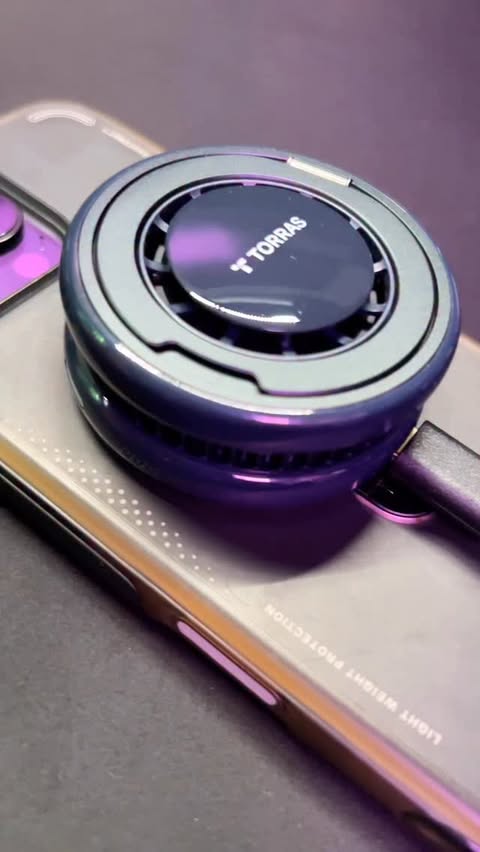 Instagram post by @dad.life.gaming for TORRAS. Caption reads: [...] my phone would always get hot. Until....