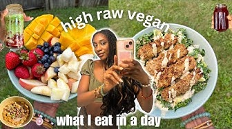 YouTube post by @italeatsandtreats for Herbal Vineyards. Caption reads: HIGH RAW VEGAN🥑 what I eat in a day | kale caesar....