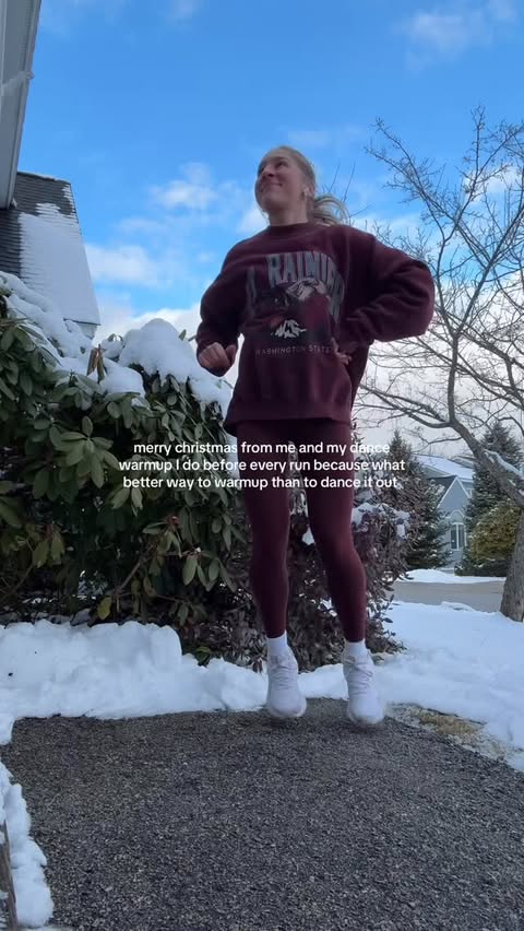 Instagram post by @kaylaxfitness_ for Strava. Caption reads: [...] because why not !!....