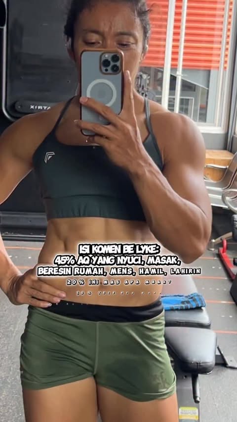 Instagram post by @alfian_deltoidz for Scitec Nutrition. Caption reads: Aya anu bakal mungkus? 🤣🤣🤣
Mending bungkus ajah....