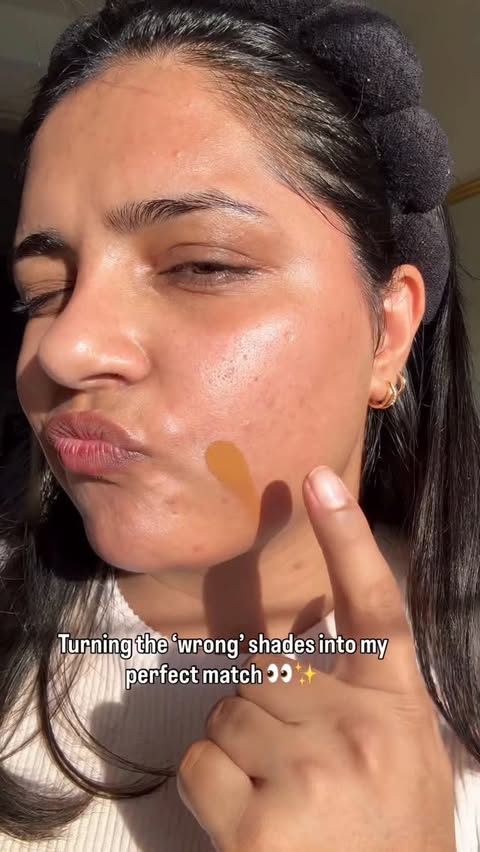 Instagram post by @honeybeareviews for Skeepers. Caption reads: When life hands you the wrong foundation shades…....