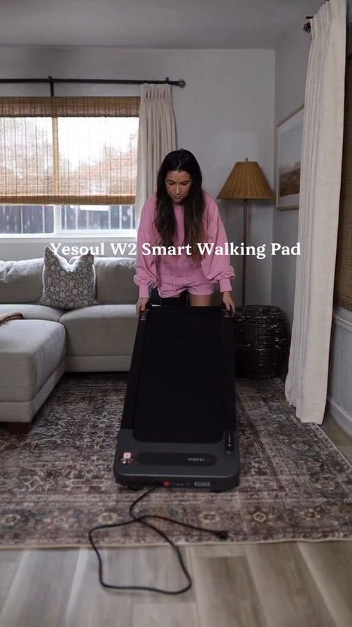 Instagram post by @lualayse for YESOUL FITNESS. Caption reads: Recovering from knee surgery has been a journey…....