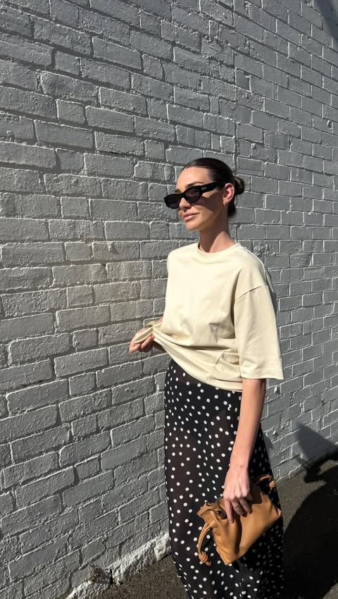 Instagram post by @dani.shreeve for QUAY. Caption reads: My new go-to shade ~ So what by @quayaustralia....