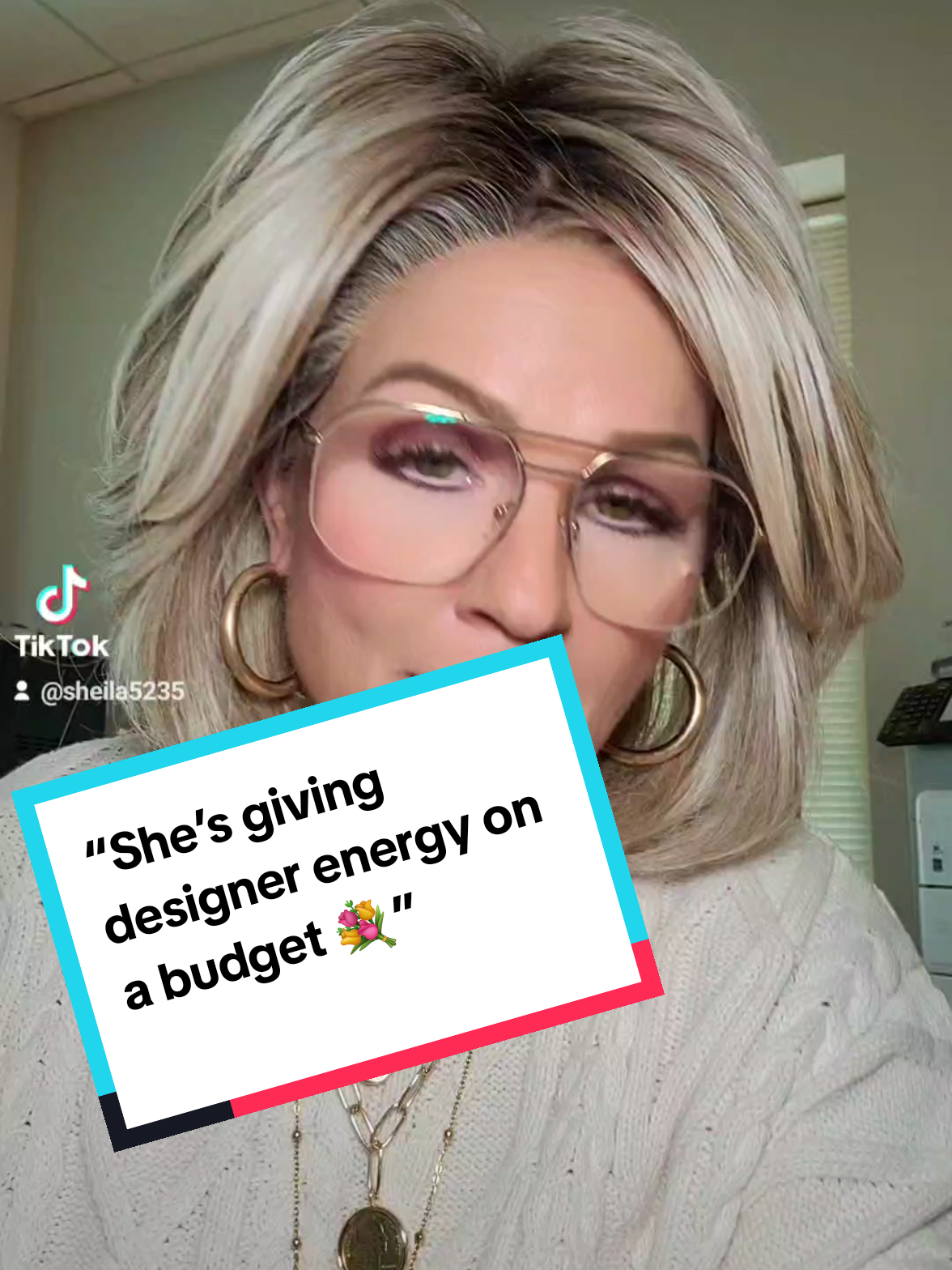 TikTok post by @sheila5235 for Oakcha. Caption reads: [...] #perfumetiktok #perfumetok #perfumes @Oakcha....