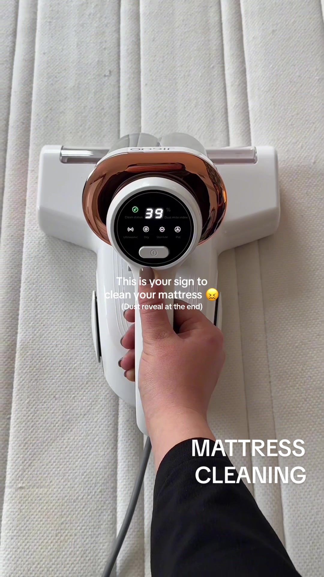 TikTok post by @sss.sophiie for JIGOO. Caption reads: [...] your bed’s clean? Think again 👀 The Jigoo....