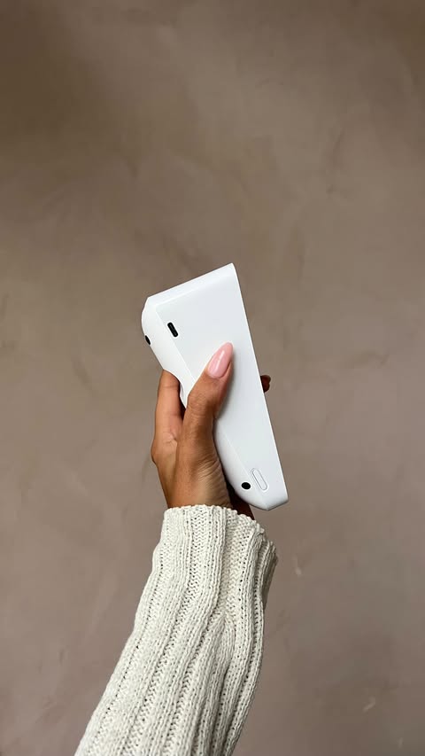 Instagram post by @niathelight for Square. Caption reads: AD | I’ve teamed up with @Squareuk to meet some....