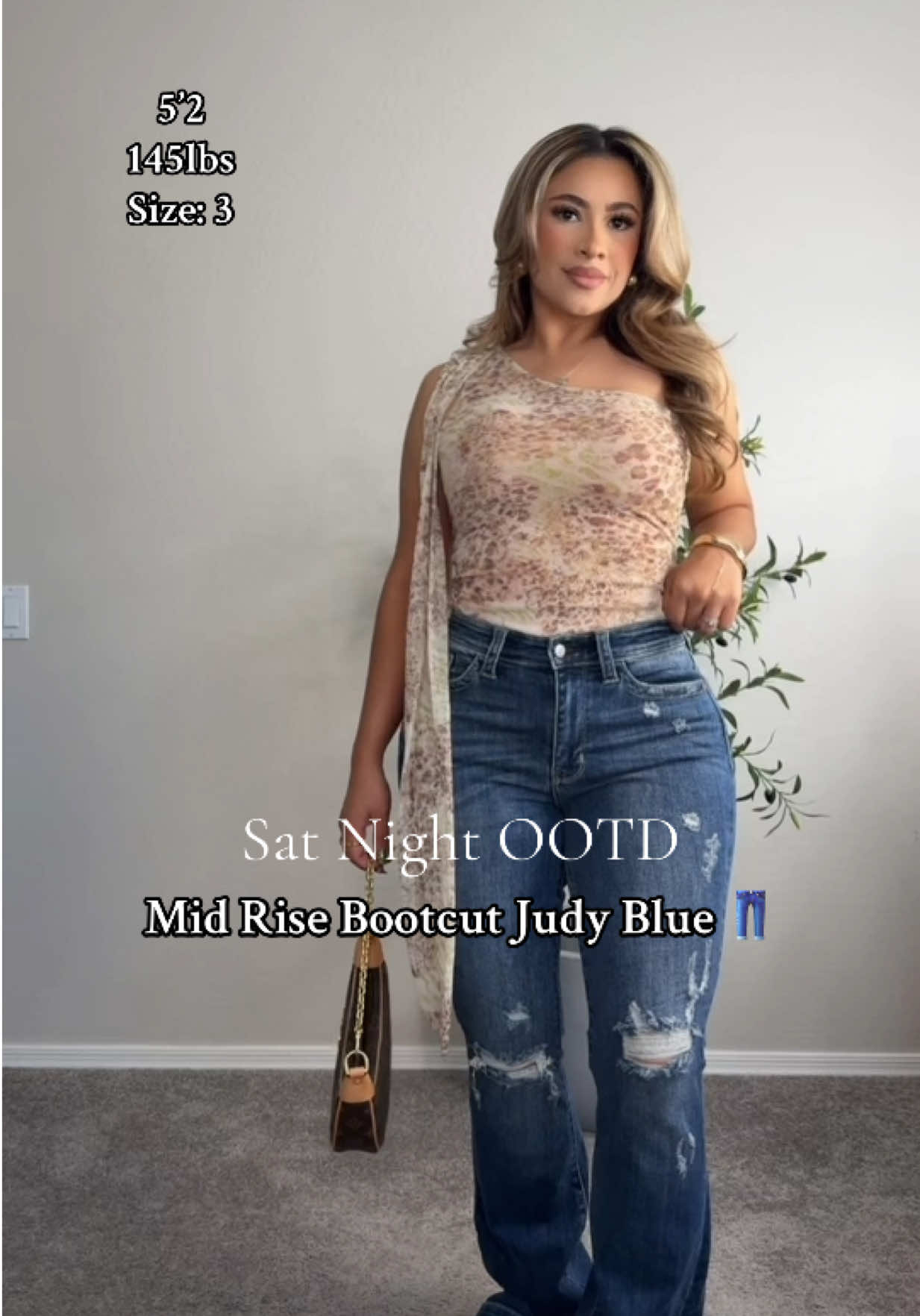 TikTok post by @zee_o95 for Glamour Modern Fashion. Caption reads: [...] sizing down for a better fit. @Glamour....