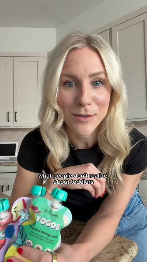 Instagram post by @theminimedietitian for Little Spoon. Caption reads: [...] I’m picky about ingredients and @littlespoon....