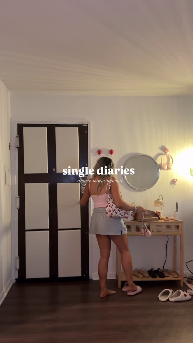 Instagram post by @alexa_nicole_x for True Lemon. Caption reads: Cause I’m still the same, but only entirely....