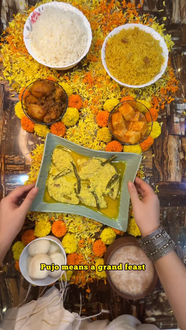 Instagram post by @foodwatii for Licious. Caption reads: Jombe Adda,....