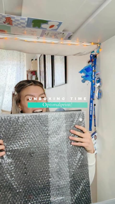 Instagram post by @anya.atesli for Optimalprint. Caption reads: Werbung* OMGGG thank you @optimalprint for making....