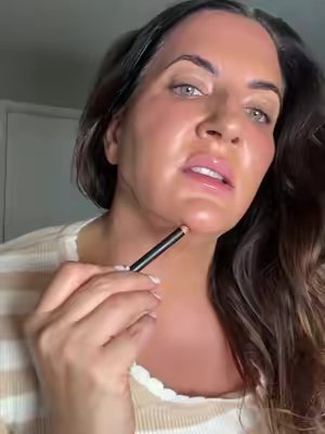TikTok post by @elenaduquebeauty for Eight Saints Skincare. Caption reads: [...] intentions anti-aging neck cream.....