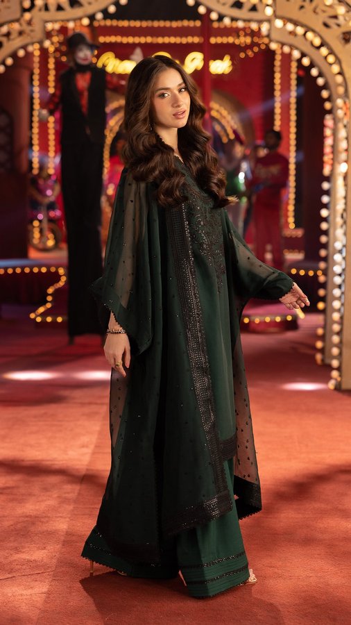 Instagram post by @aenaakhan for Asim Jofa. Caption reads: Set the scene and steal the show with Asim Jofa’s....