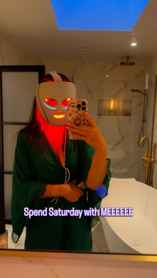 Instagram post by @boothys_sw_insta19 for WalkingPad. Caption reads: [...] massively in my 30s & my @walkingpad_uk R2....