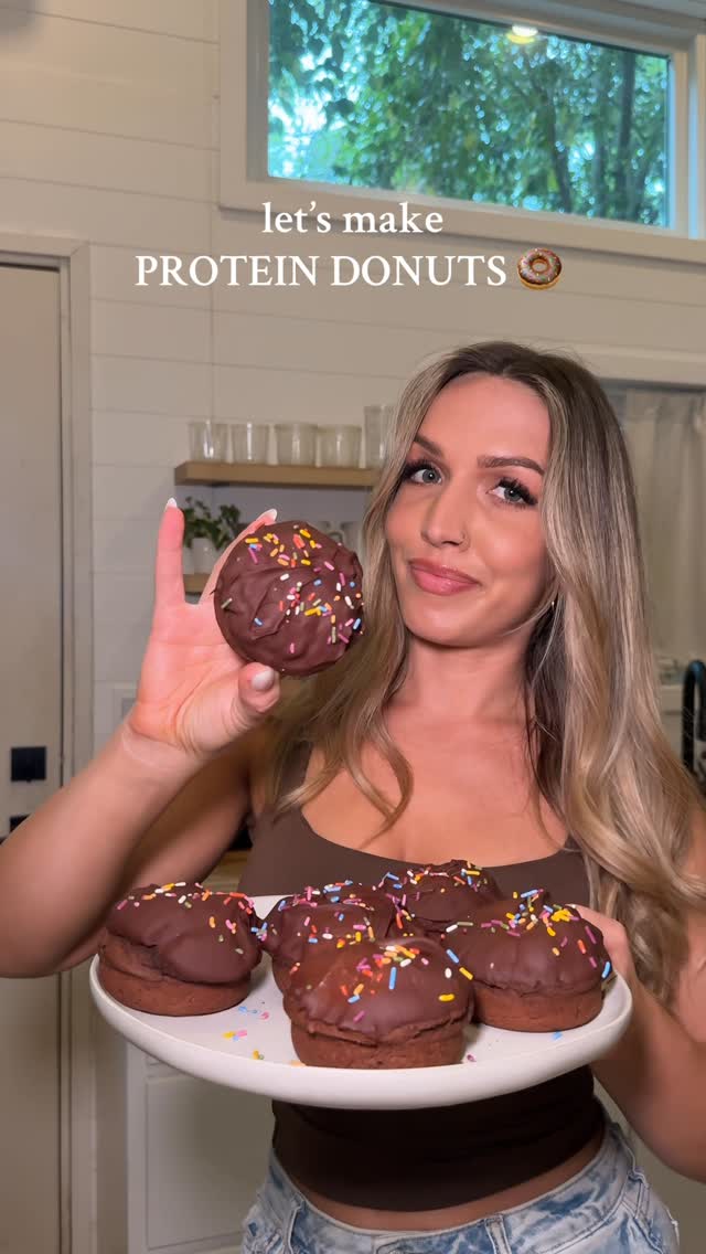 Instagram post by @jessimastrude for EarthChimp. Caption reads: [...] ½ cup protein powder (i use chocolate....