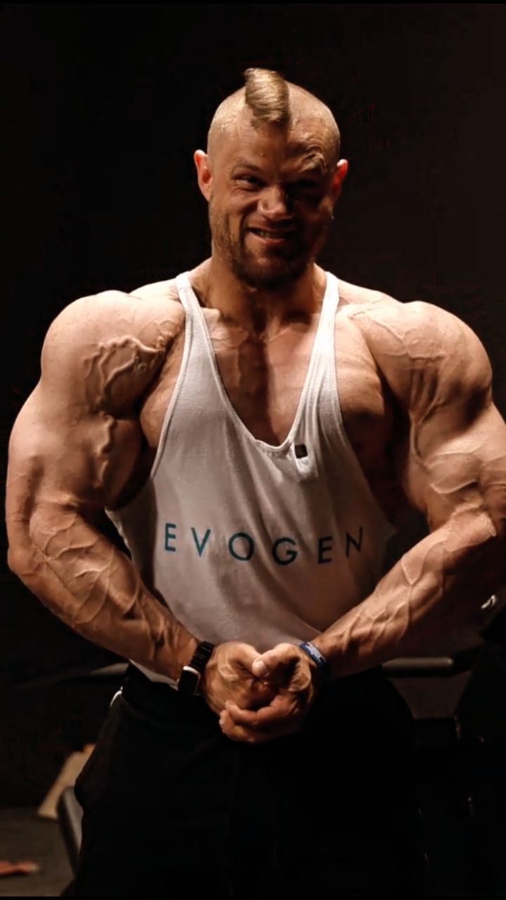 Instagram post by @jared_feather for Evogen Nutrition. Caption reads: Pumps by @evogennutrition all prep..