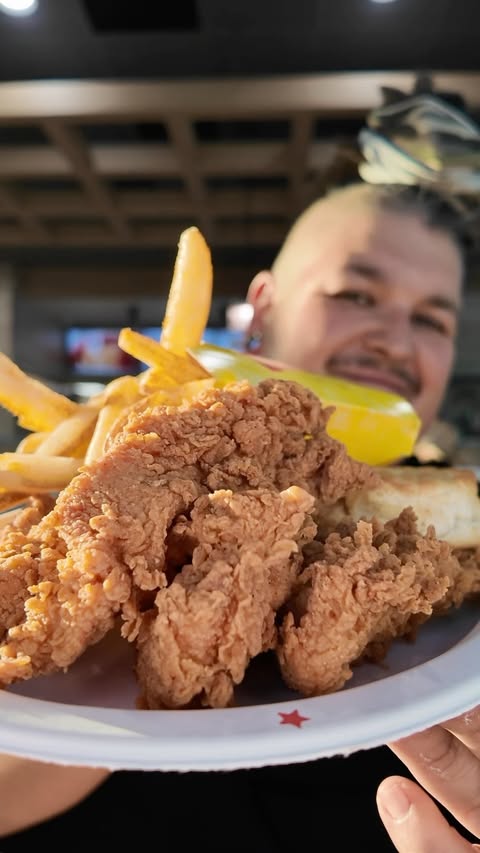 Instagram post by @bootlegfoodreview for Bojangles. Caption reads: @bojangles.satx just opened a new location on the....