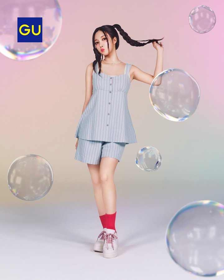 Instagram post by @ddayyeonii for GU. Caption reads: GU와 여름🍀  #gu_kep1er #광고.