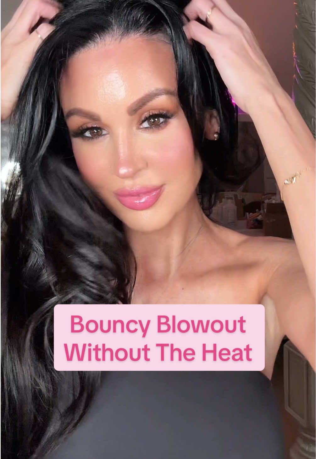 TikTok post by @jamiemichellehunter for Kitsch. Caption reads: [...] 💖 #noheatcurls #bouncyblowout....