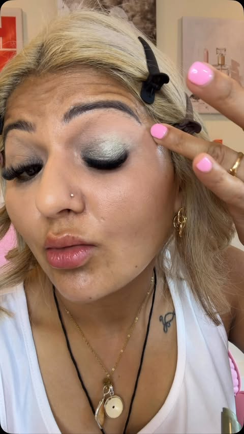 Instagram post by @poojhapatel.official for ILIA. Caption reads: gifted by ILIA Beauty @iliabeauty #ilia....
