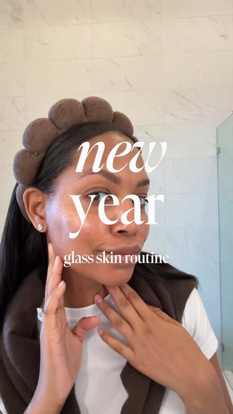 Instagram post by @simonejwhitley for BEAUTY PIE. Caption reads: new year, new glass skin routine with @beautypie....