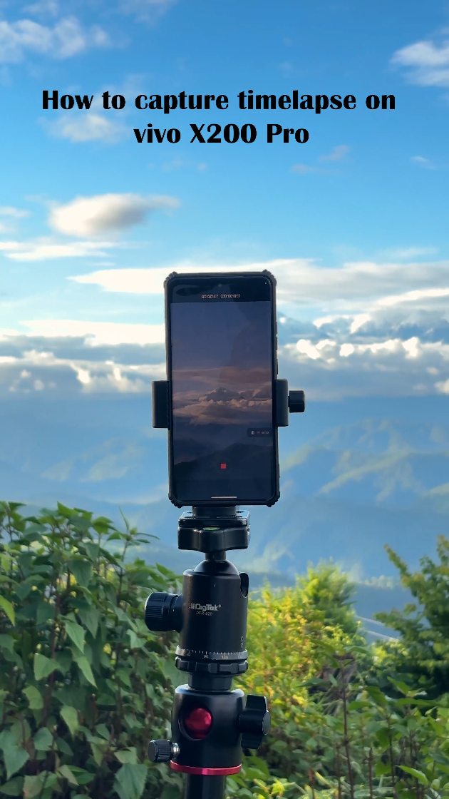 Instagram post by @himalayan_hawk for vivo. Caption reads: Every second turns magical with vivo X200 Pro.
📸....