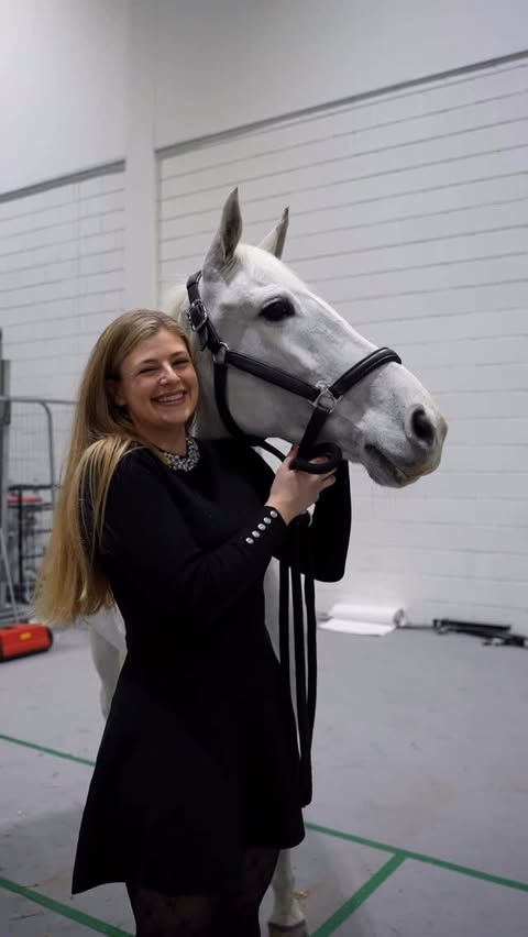 Instagram post by @elphick.event.ponies for Holland Cooper. Caption reads: [...] when I’m all dolled up thanks to....