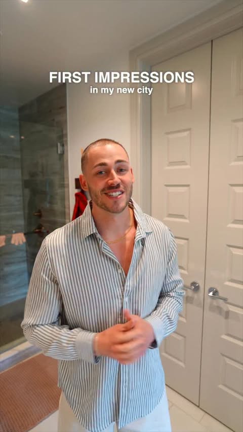 Instagram post by @alexnicoll_ for Head & Shoulders North America. Caption reads: #ad #HeadandShouldersPartner If my hair feels off,....