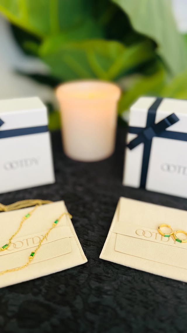 Instagram post by @velyanayurekli for OOTDY. Caption reads: [...] your style with stunning pieces from Ootdy....