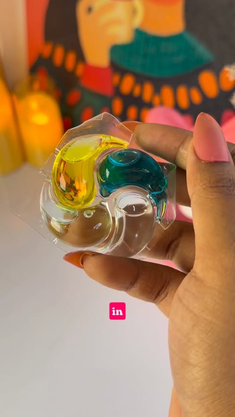 Instagram post by @theglamsoulsonali for HaulPack. Caption reads: Small pods, big freshness 💙 #freshlynn....