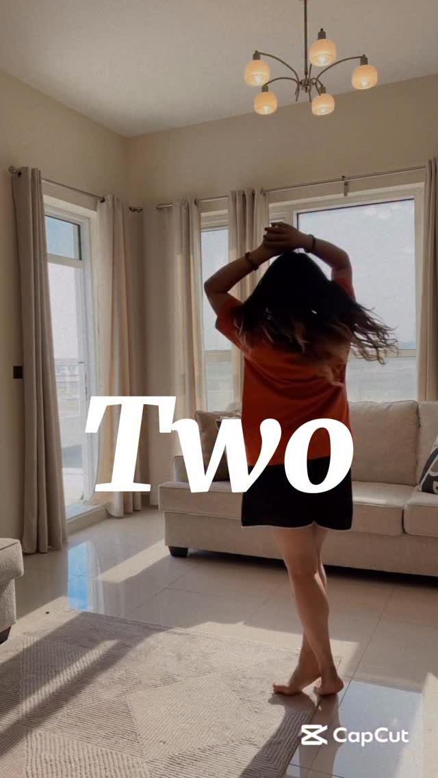 Instagram post by @shweta_dubey03 for Max Fashion. Caption reads: ONE. TWO. THREE. FOUR ... let’s gooo 💃

Jeans....