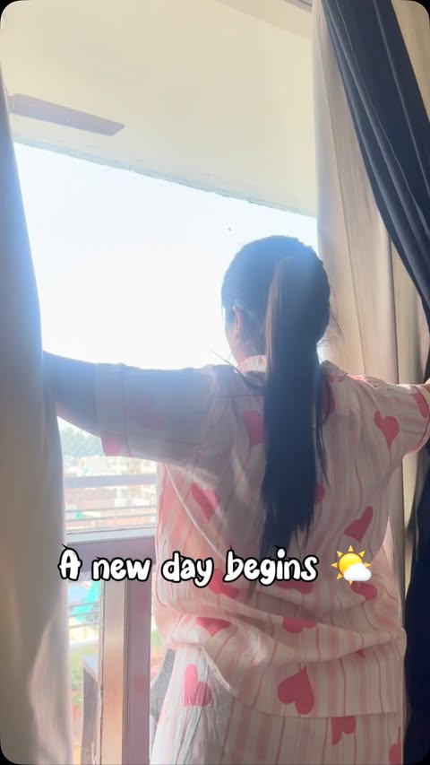 Instagram post by @theunboxinggirl123 for Flipkart. Caption reads: [...] 🌸👶....