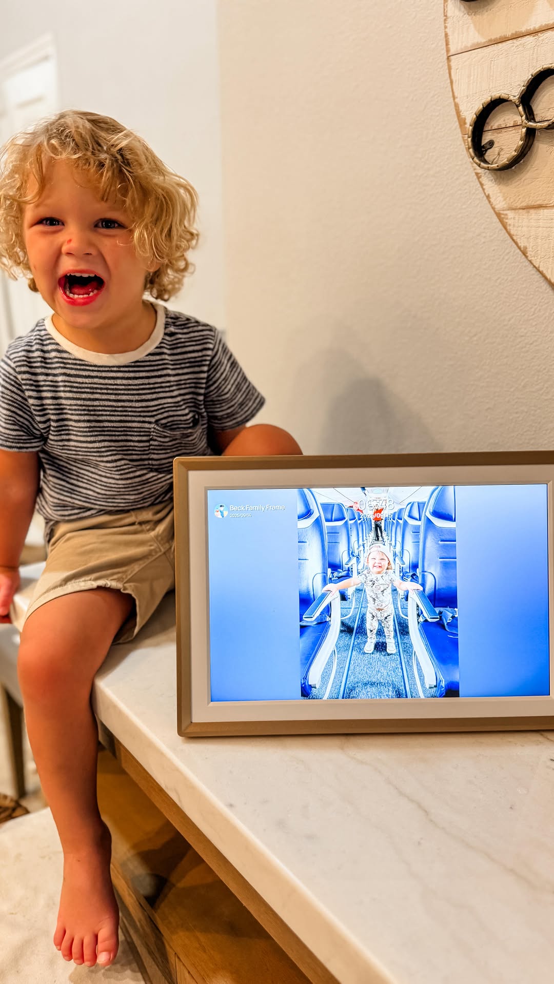 Instagram post by @bridgetjbeck for ARZOPA. Caption reads: Seriously obsessed with this digital picture....