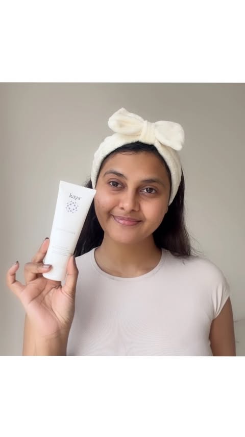 Instagram post by @sakshikomalsingh for Kaya Science. Caption reads: [...] Perfect for acne prone skin 💖 #Ad....