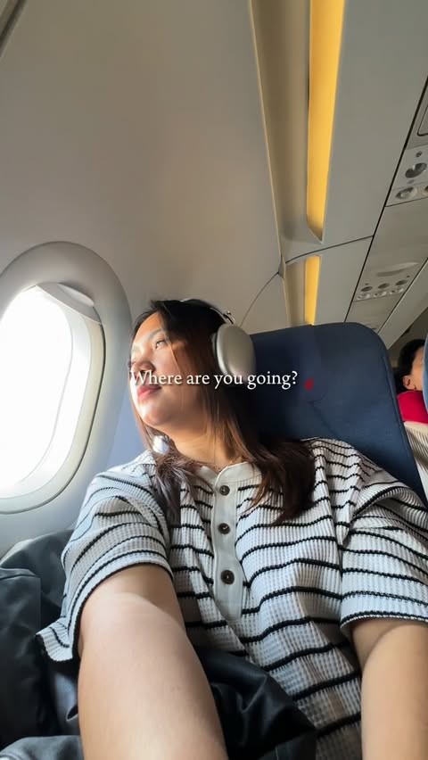 Instagram post by @lamtiarhema for agoda. Caption reads: [...] planning liburan makin gampang pakai....