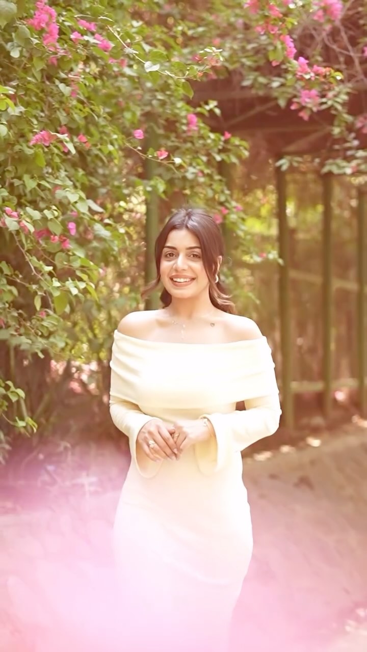 Instagram post by @_.shiwaniii for CaratLane. Caption reads: #Ad Sunshine & Sparkles. Styling my favourite....