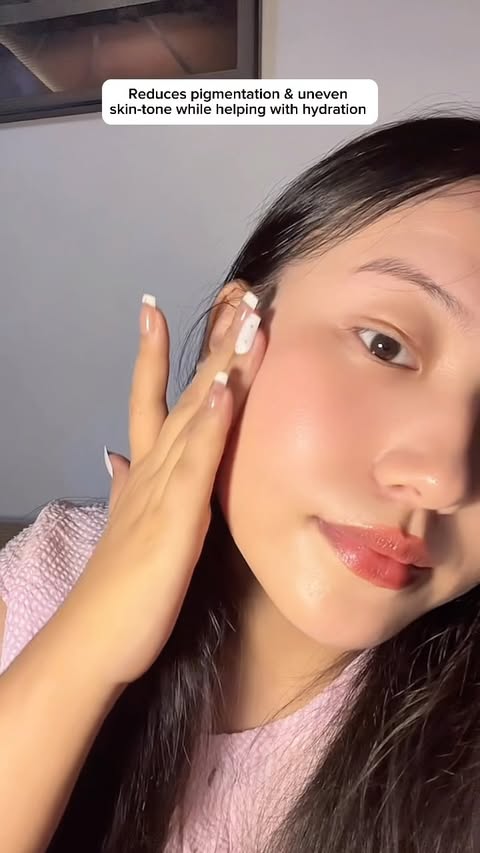 Instagram post by @alo.sumii for ClayCo.. Caption reads: [...] skin has my heart ✨ Been loving the Clayco....