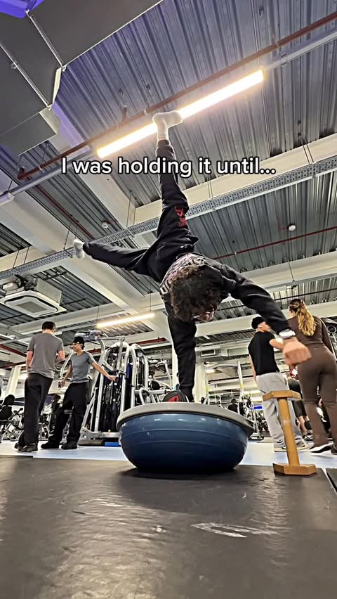 Instagram post by @alexandrosthenics for Meta. Caption reads: [...] all @gymshark ALEX10 to save 🔥 Thanks @meta....