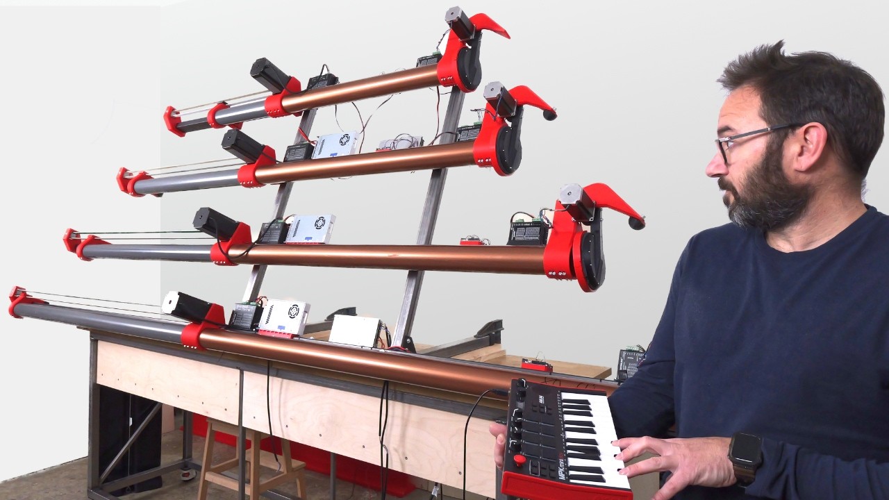 YouTube post by @ivanmirandawastaken for PCBWay. Caption reads: I made a Midi Slapohone.