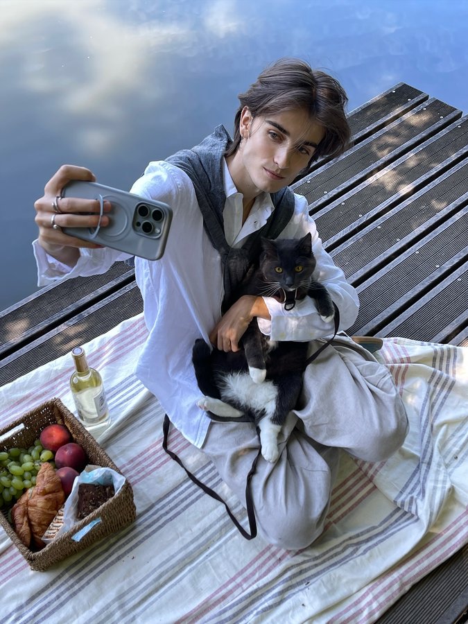 Instagram post by @edd_banu for CASEKOO. Caption reads: [...] for me, duck documentary for my cat....