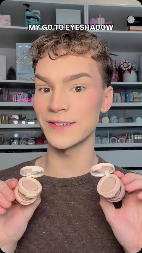 Instagram post by @jessejaggers for Kaja. Caption reads: How I get my go-to eye look using @kajabeauty’s....