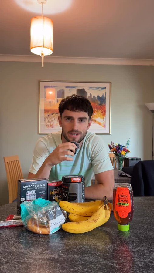 Instagram post by @seanhill_13 for Decathlon. Caption reads: Running hydration and fueling tips 🏃‍♂️

As it’s....