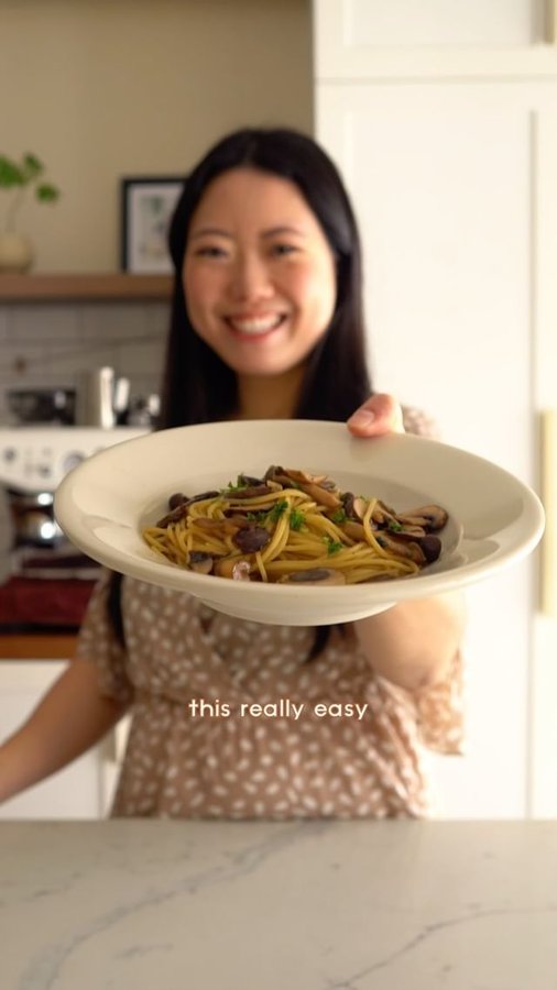 Instagram post by @thelisafeed for Health Promotion Board. Caption reads: Easy soy butter mushroom pasta with less salt,....