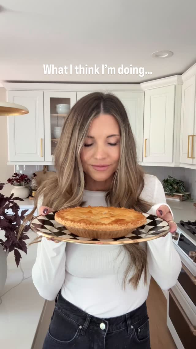 Instagram post by @laurenashleyhansen for Azuna. Caption reads: [...] breath when you open the door 🫣🍎 #ad ....