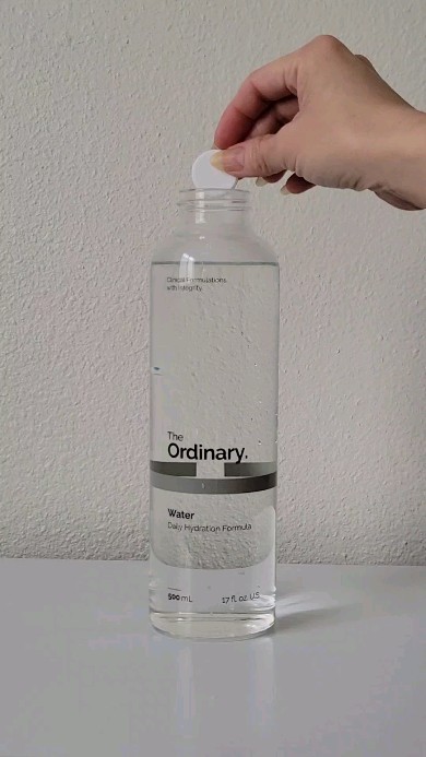 Instagram post by @fiddysnails for DECIEM. Caption reads: [...] cute. Hydrate from both inside and out.....