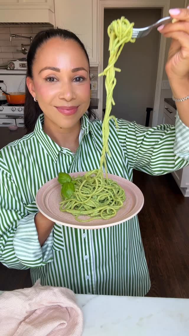 Instagram post by @acozykitchen for KitchenAid. Caption reads: My take on tallarines verdes 💚 aka Peruvian green....
