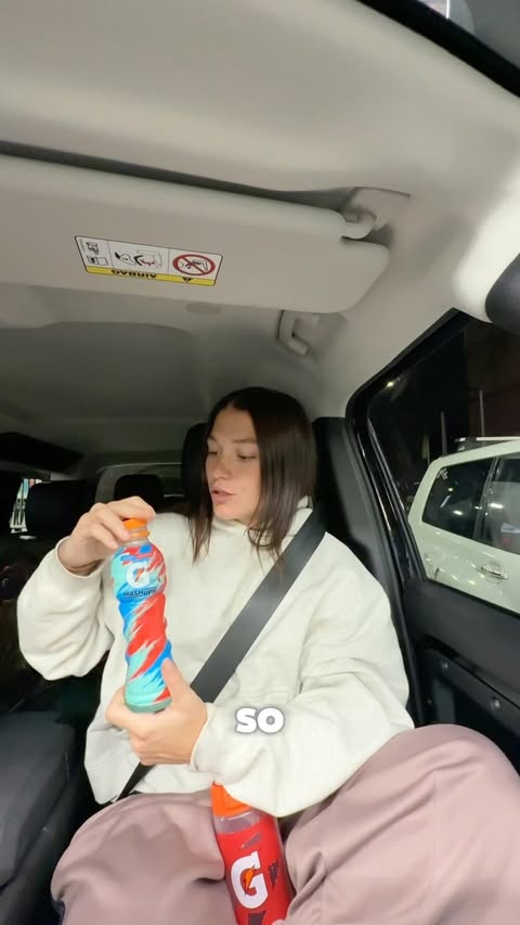 Instagram post by @poppyboltz for Gatorade. Caption reads: [...] I promise you it won't dissapoint🫶🏼....