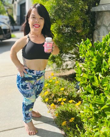 Instagram post by @briana.renee for Flat Tummy Co. Caption reads: #ad At that age, when glowing skin doesn’t come as....