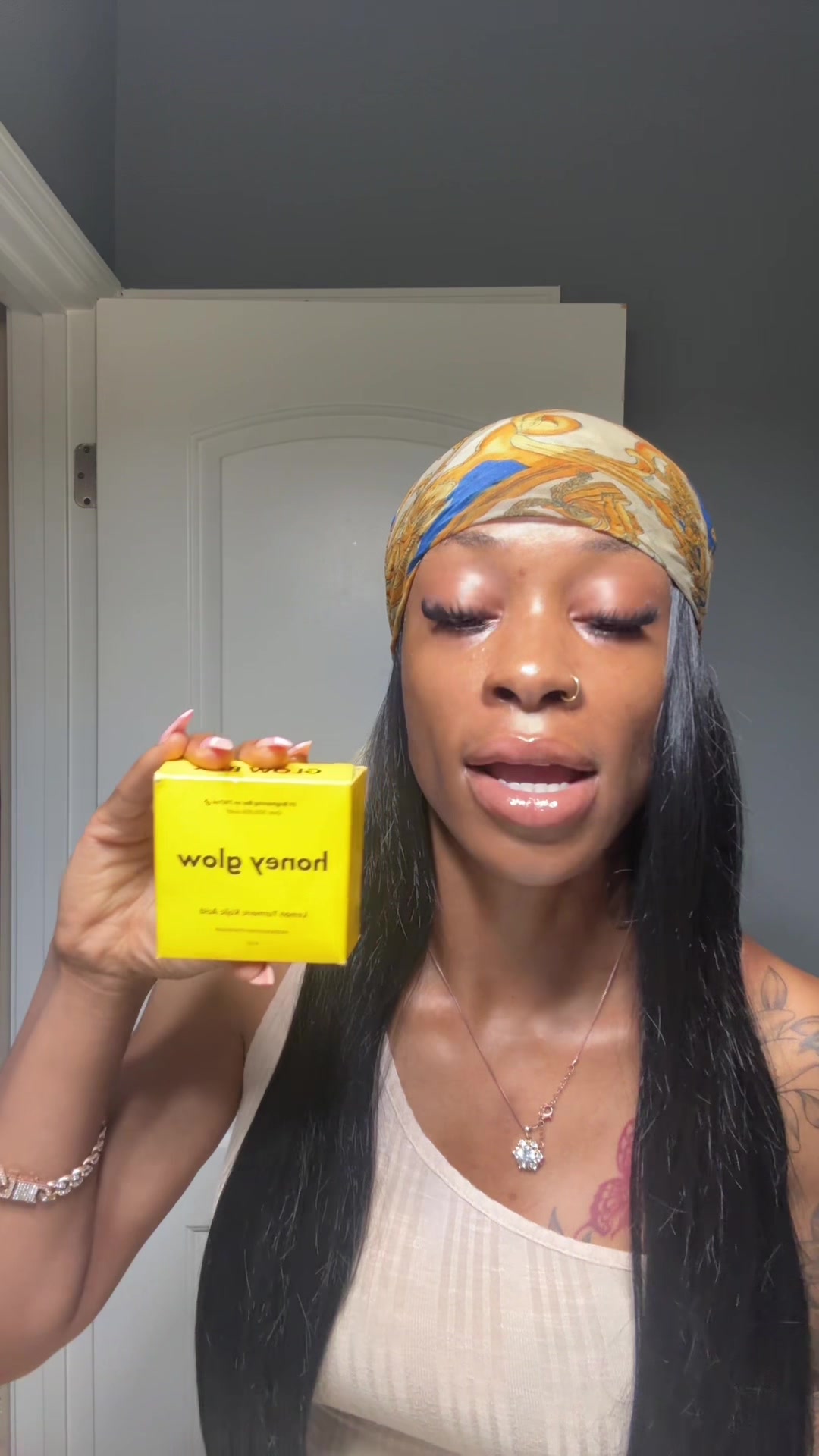 TikTok post by @dyme.body for Honey Glow. Caption reads: @Honey Glow is my go to for my Kojic acid soap!....